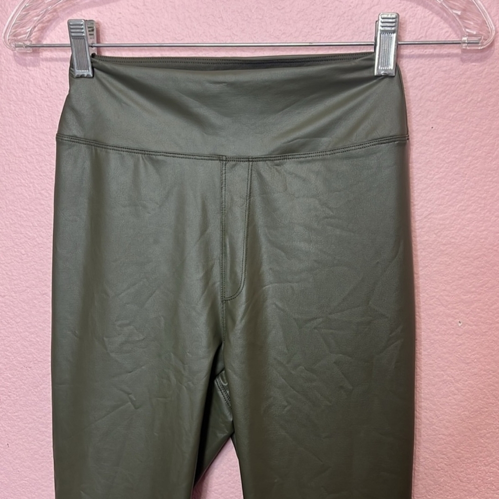 OFFLINE by Aerie Real Luxe High-Waisted Faux Leather Leggings (Olive) - NWT - Picture 4 of 6